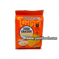 Salt egg yolk flavor soda cracker biscuits 