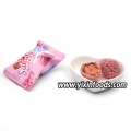 sakula strawberry flavor chocolate coated ball 